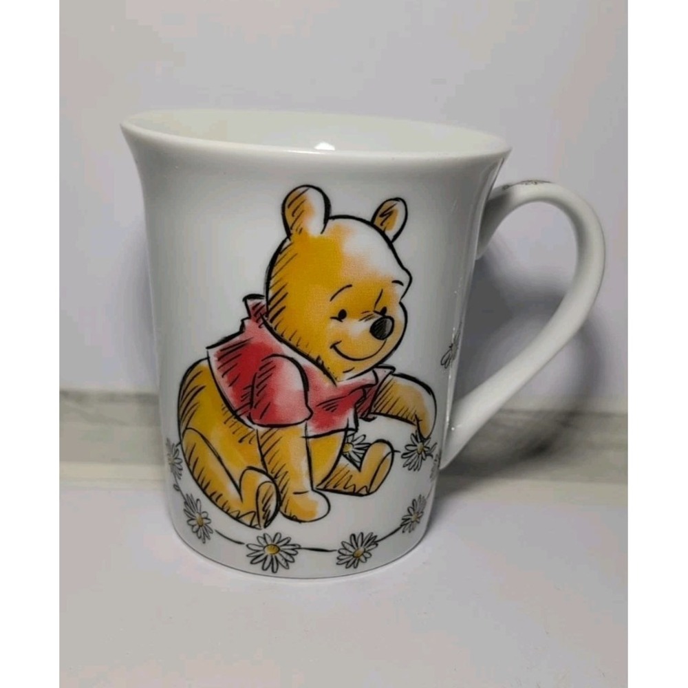 DISNEY Winnie The Pooh DAISEY CHAIN Cup Mug Collectible Pooh & Piglet